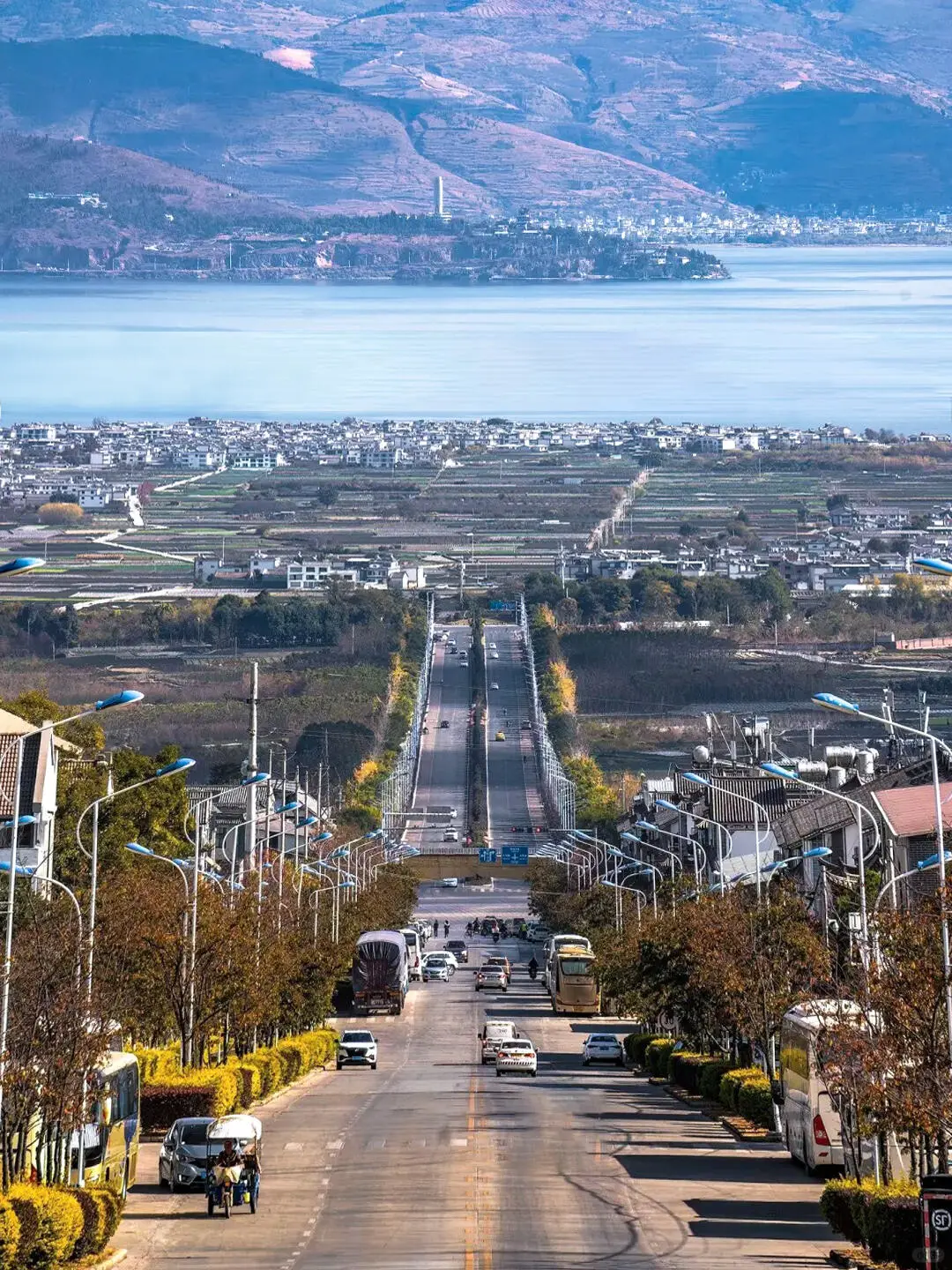 阳光、云朵、洱海，构成大理独有的慢生活节