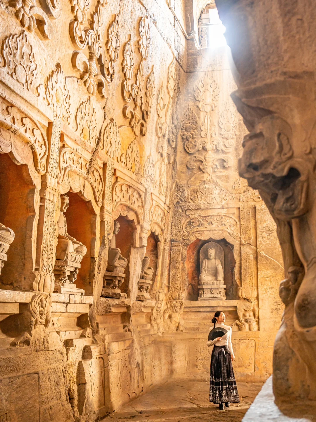 以为云冈石窟够震撼了，直到我来到响堂山‼️