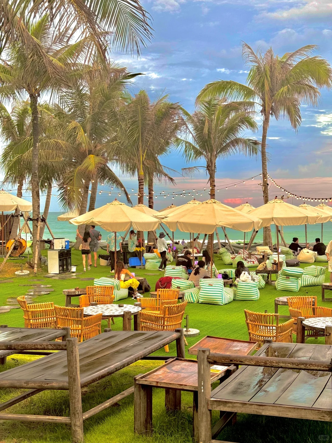 03女大学生勇闯万宁三天两晚📍不绕路旅游