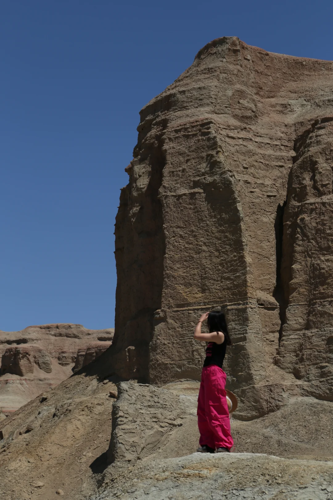 女生一人勇闯新疆旅游已回