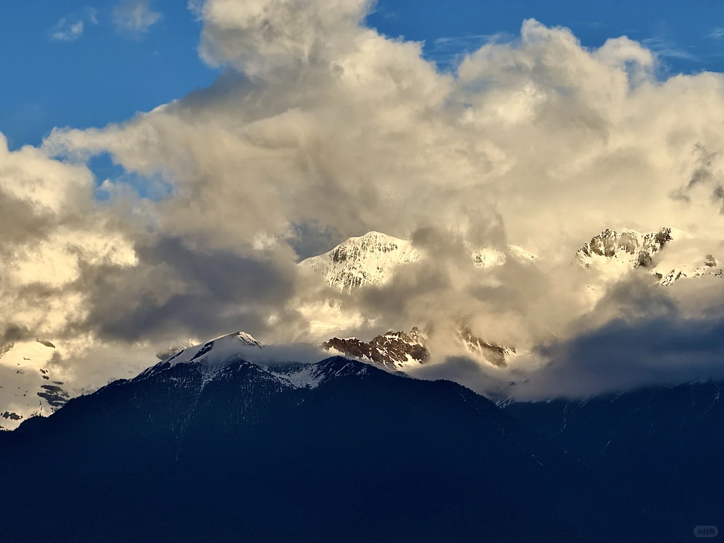 大饱眼福，也可以是旅行的意义。