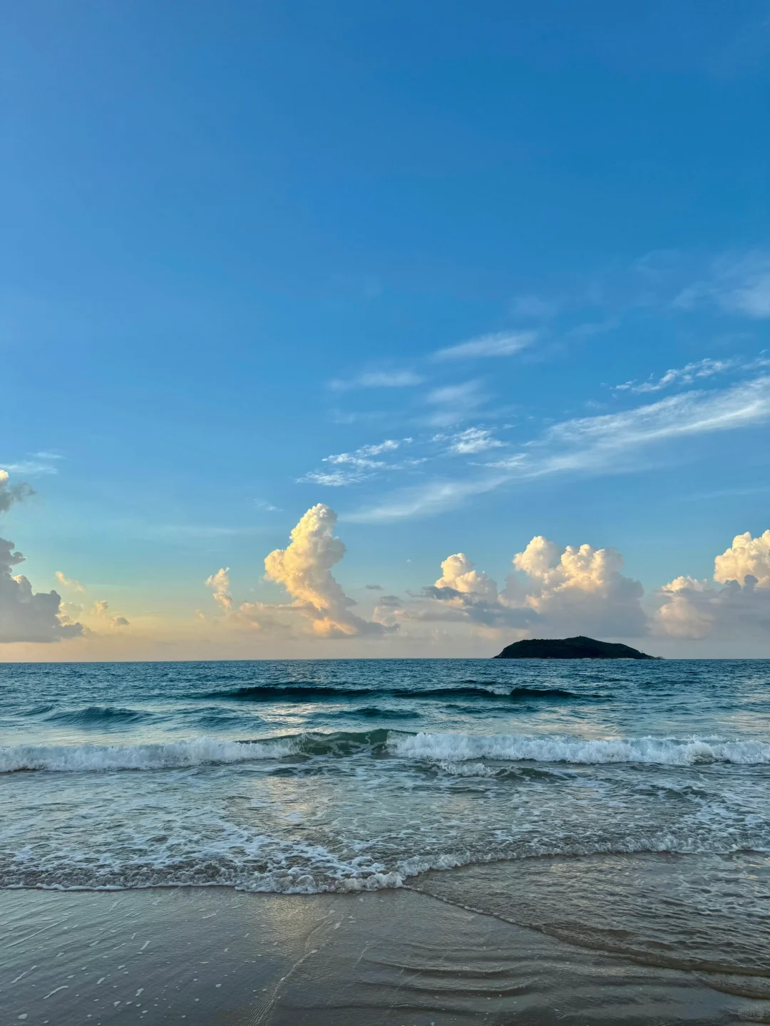 万宁超全旅游攻略！！能帮一个是一个✔️