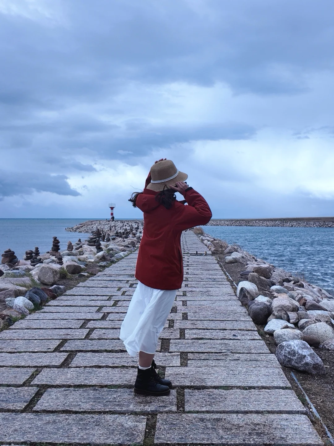 女生一人勇闯新疆旅游已回