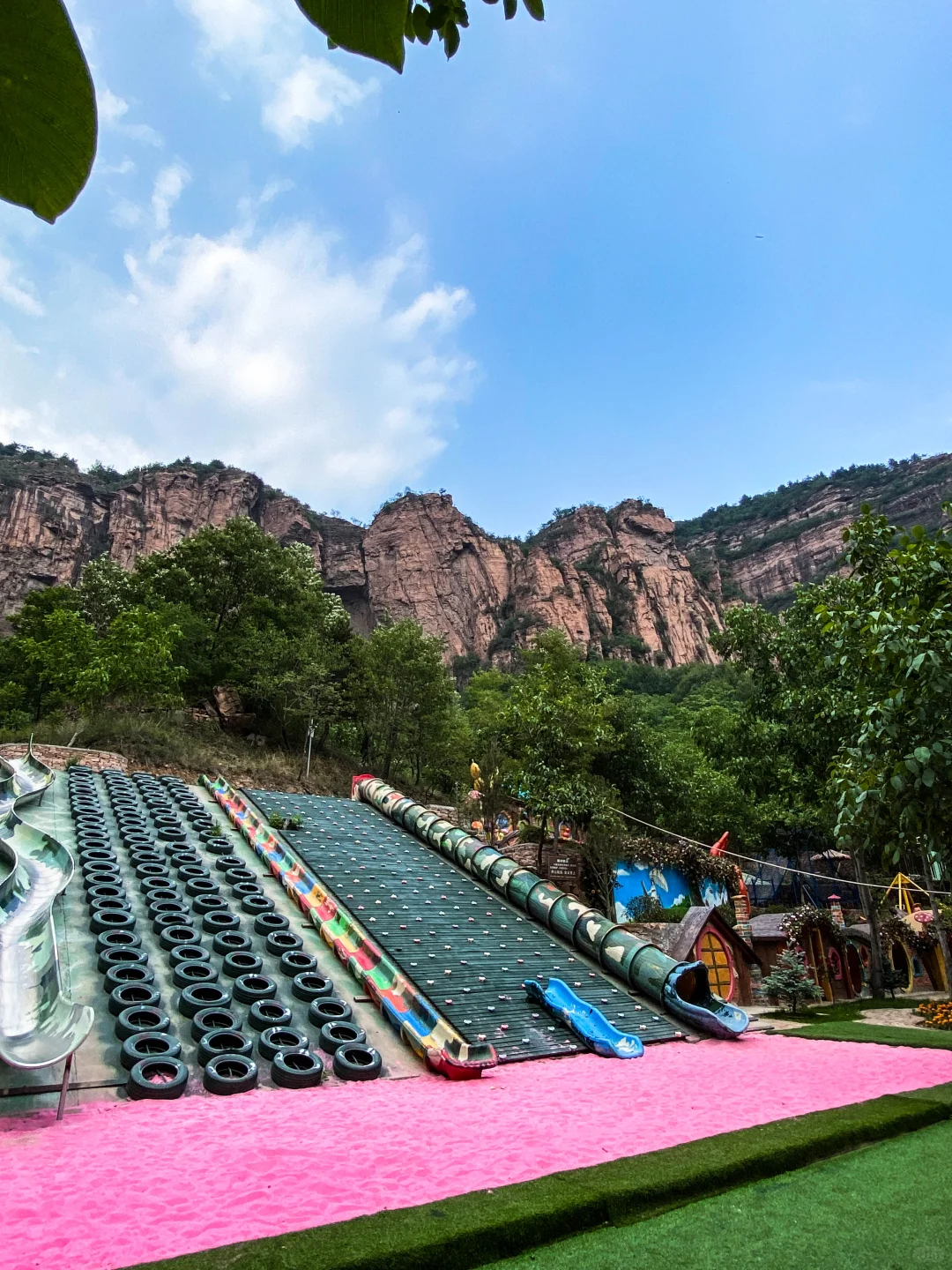 邯郸六一遛娃王炸!9.9 元玩转霍比特小镇