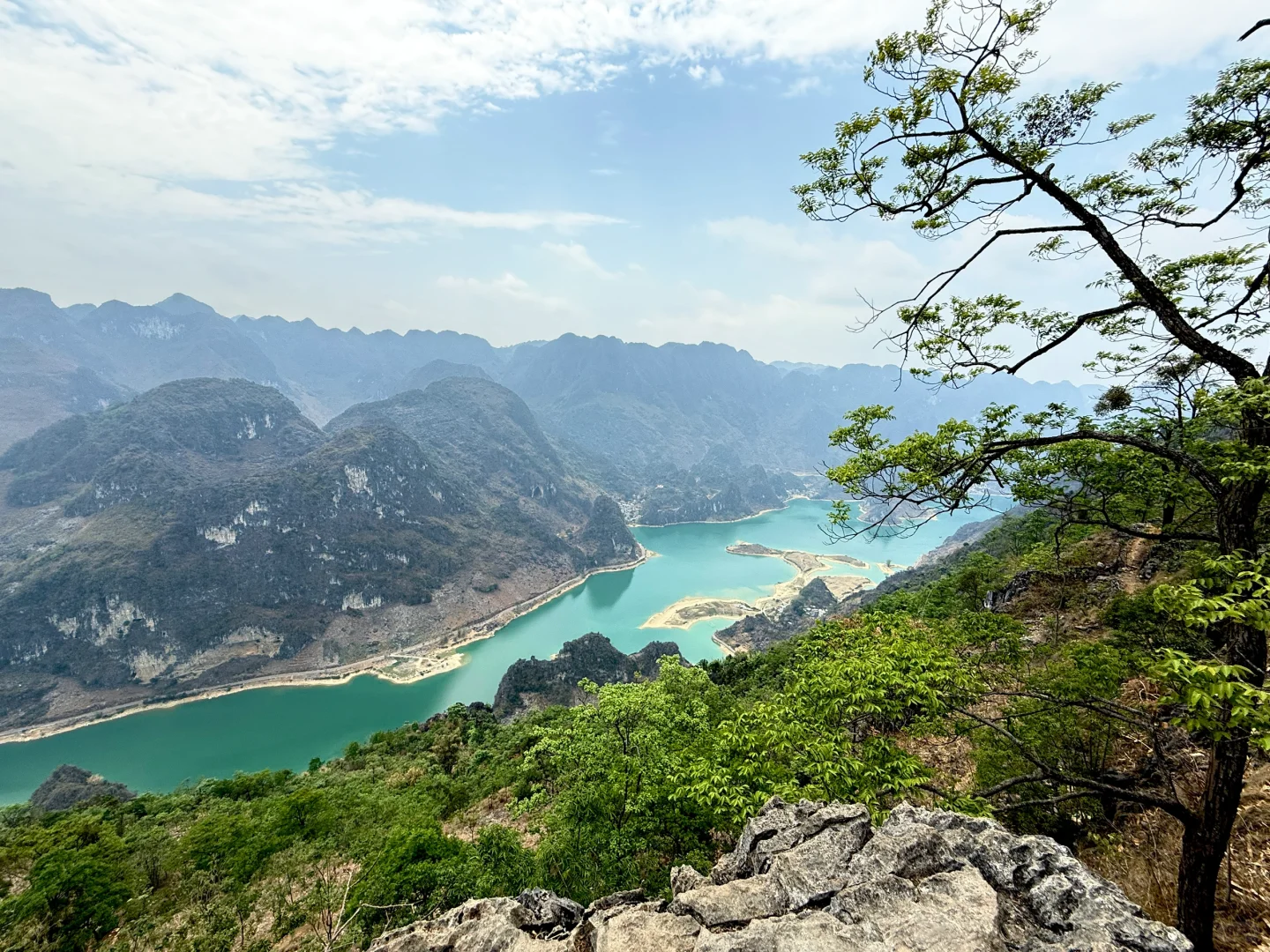 大饱眼福，也可以是旅行的意义。