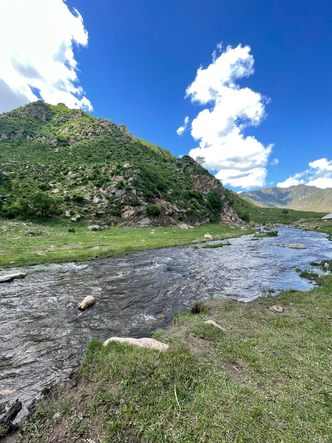 内蒙古有自己的阿勒泰-红石崖