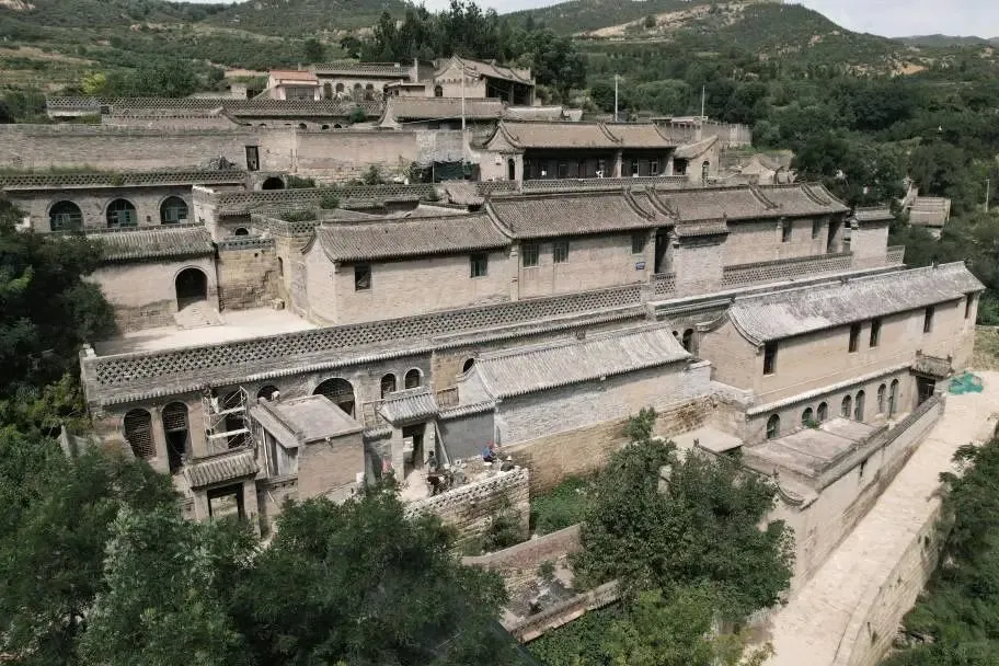 端午假日期间，我市两家景区暂时闭园