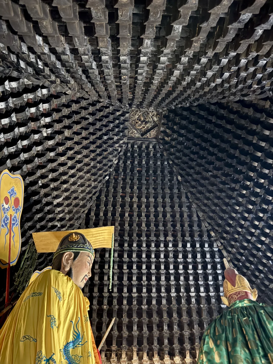 被这密密麻麻的华栱震撼到头皮发麻