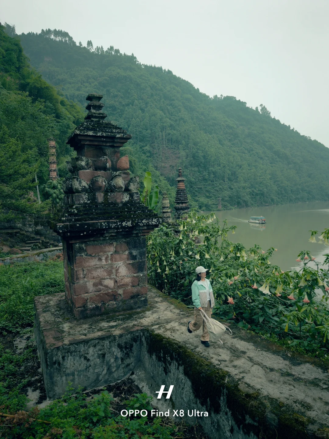 在荒废的景区，我寻到了千塔佛国