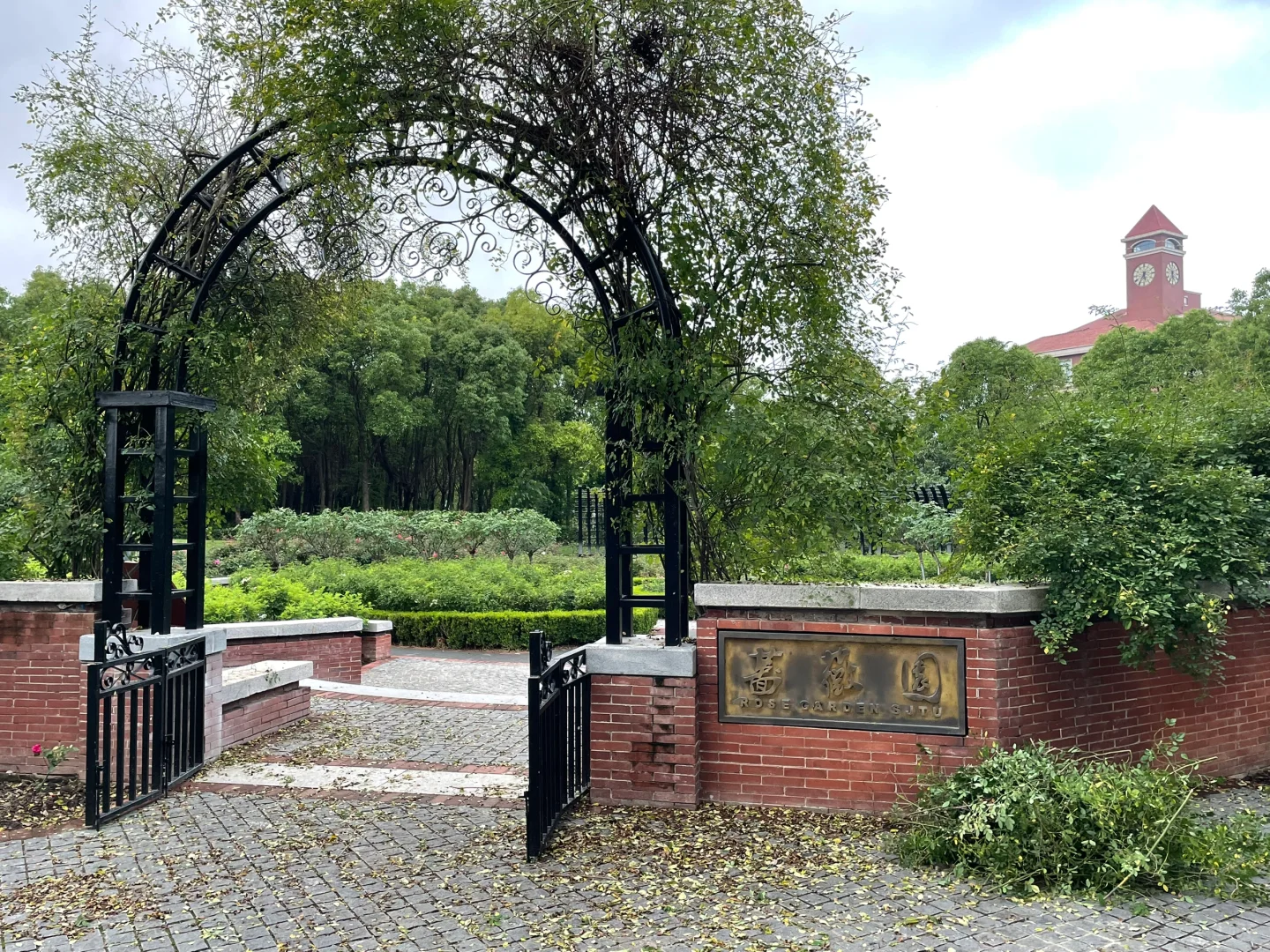 人民广场闵行分广场特色景点