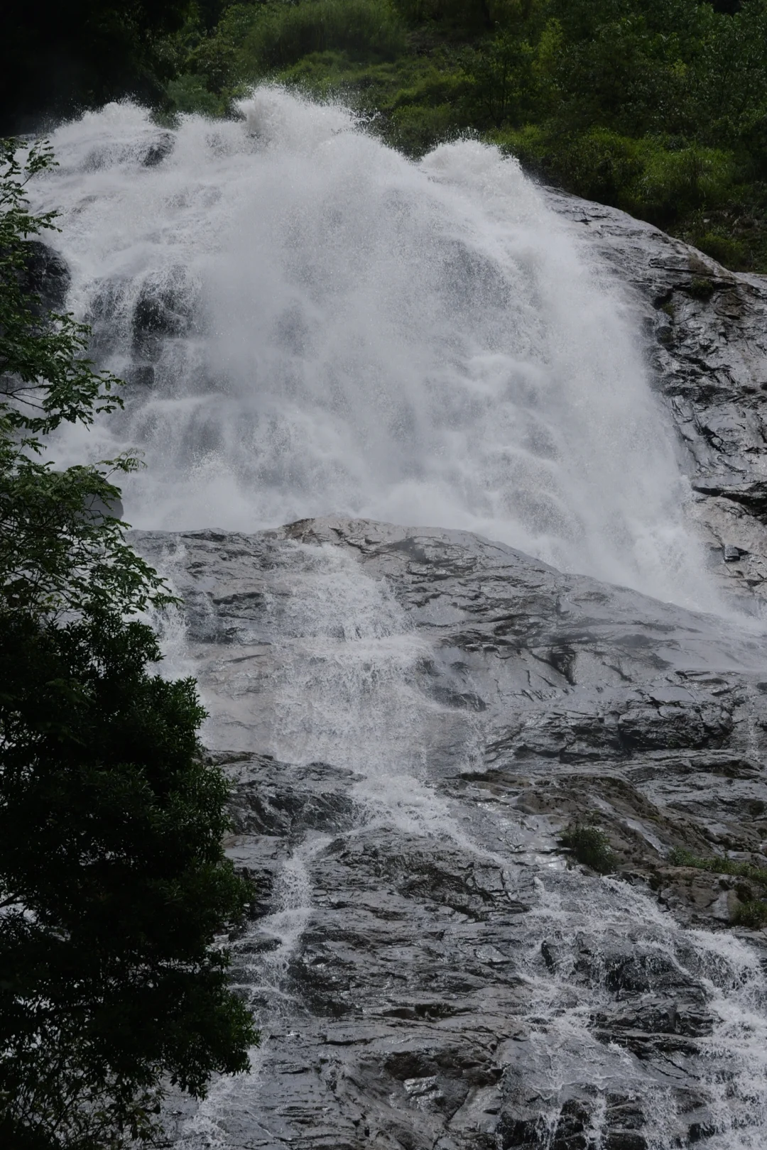 滇西南第一天,终于来到传说中的哀牢山