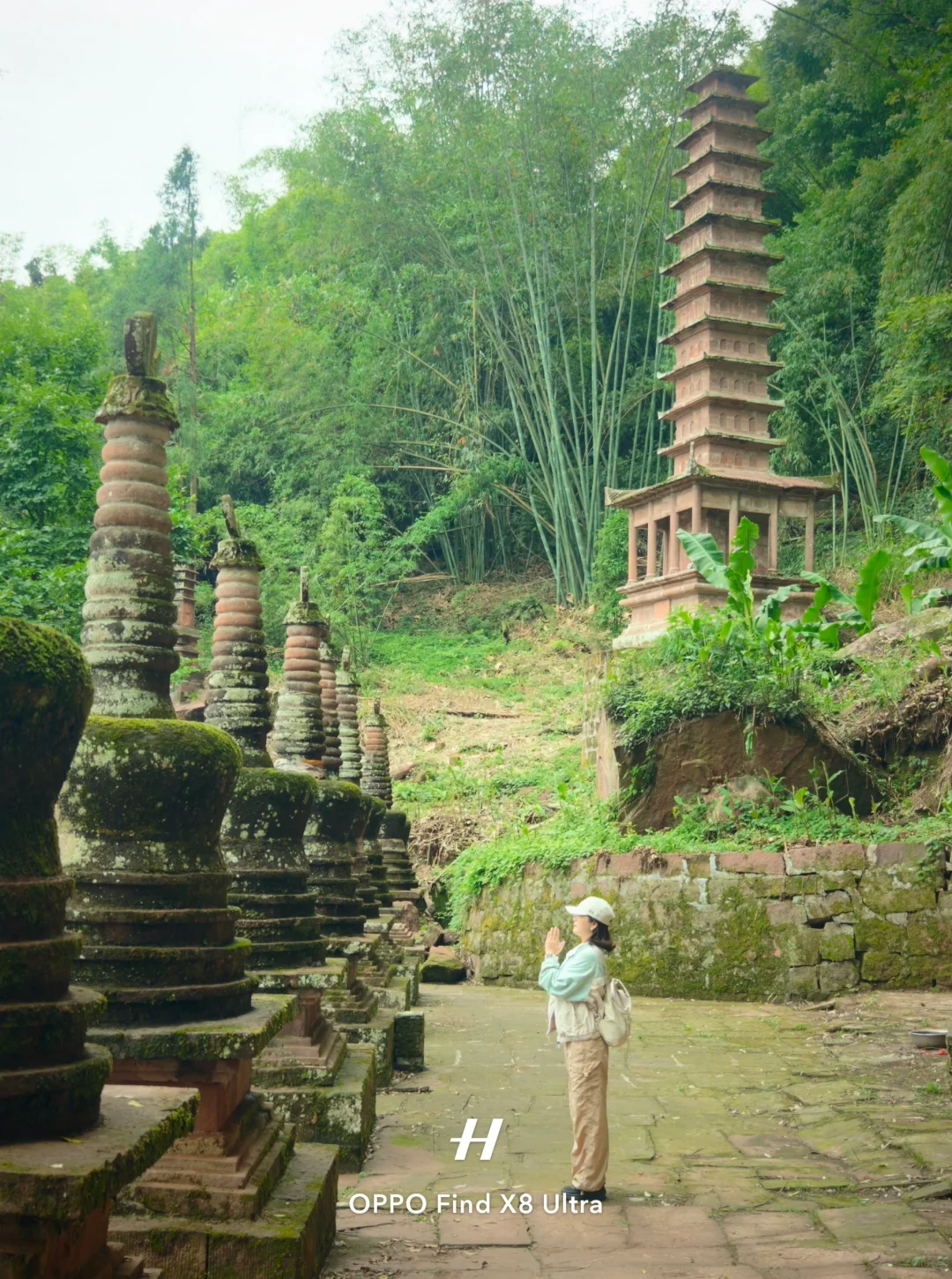 在荒废的景区，我寻到了千塔佛国