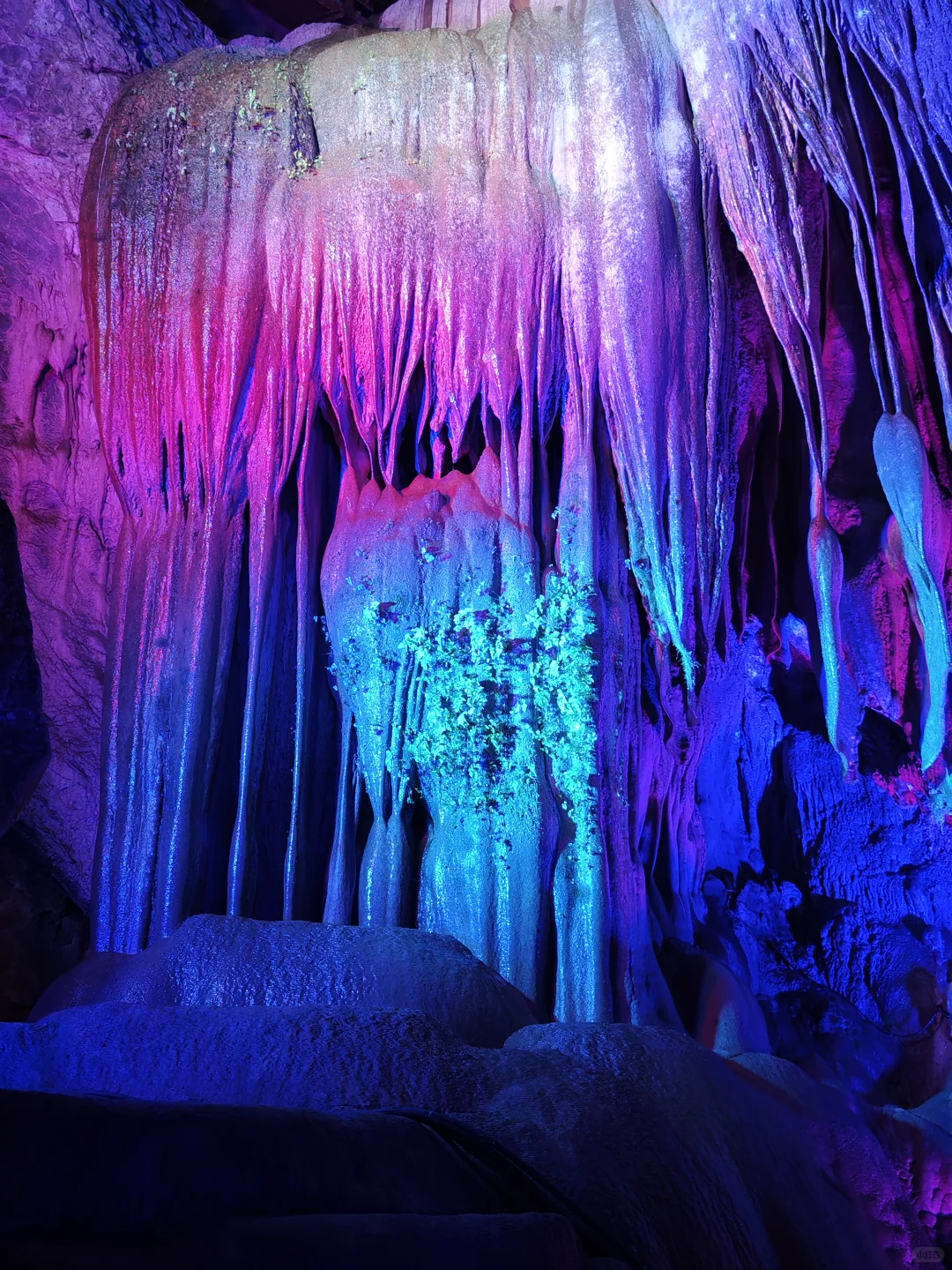 灵山景区-练臀腿圣地