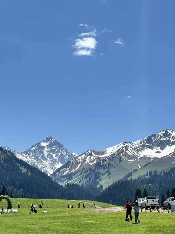 在新疆📍拍到了我的人生live,太美了。。