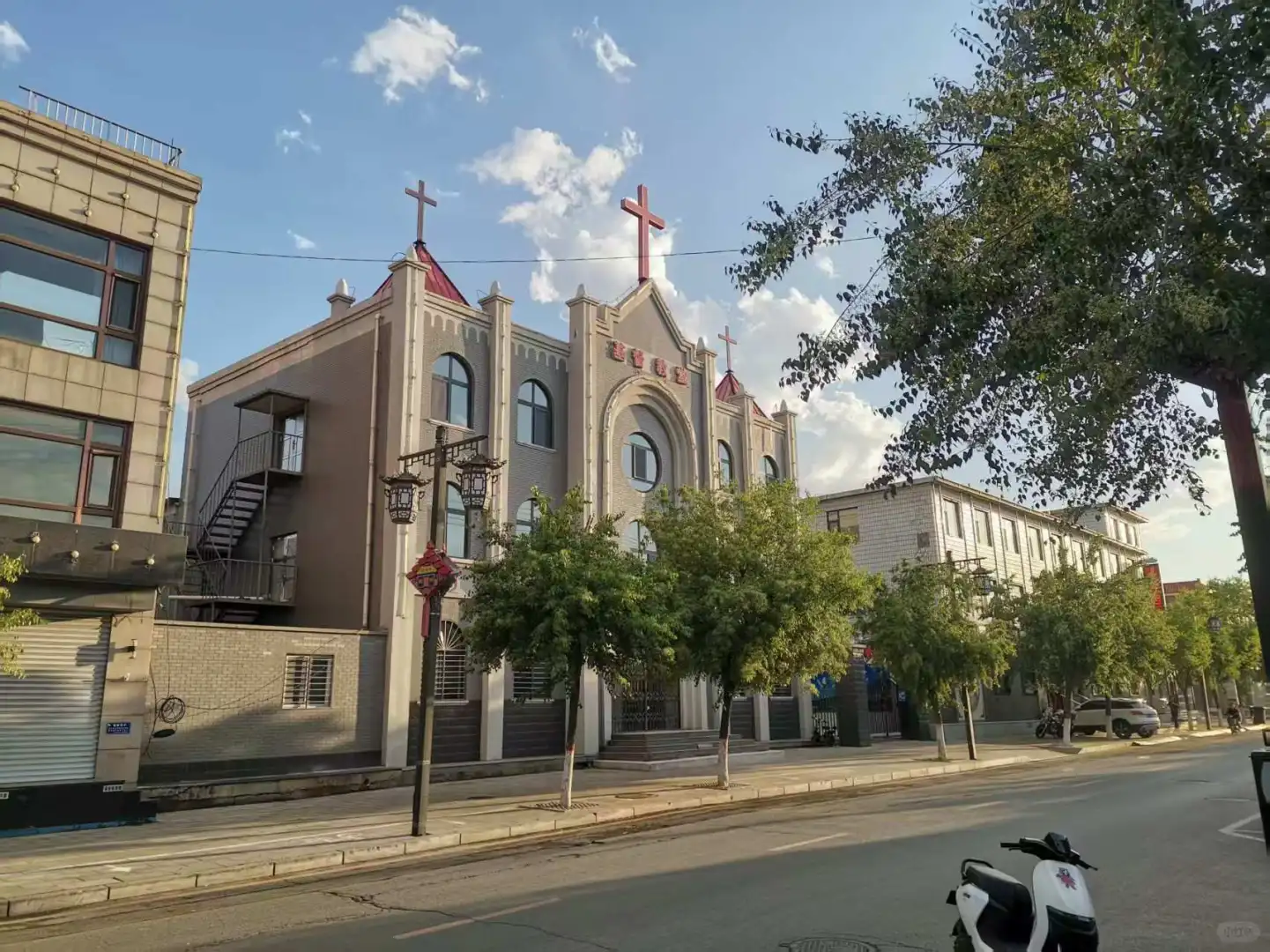 奉国寺周边景点推荐