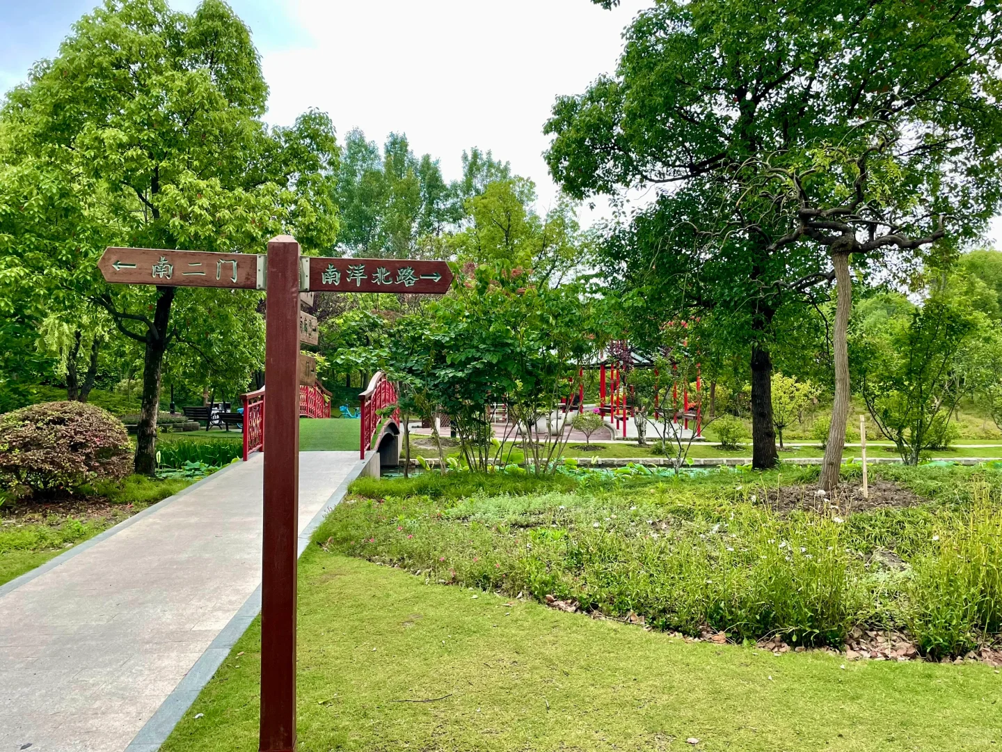 人民广场闵行分广场特色景点