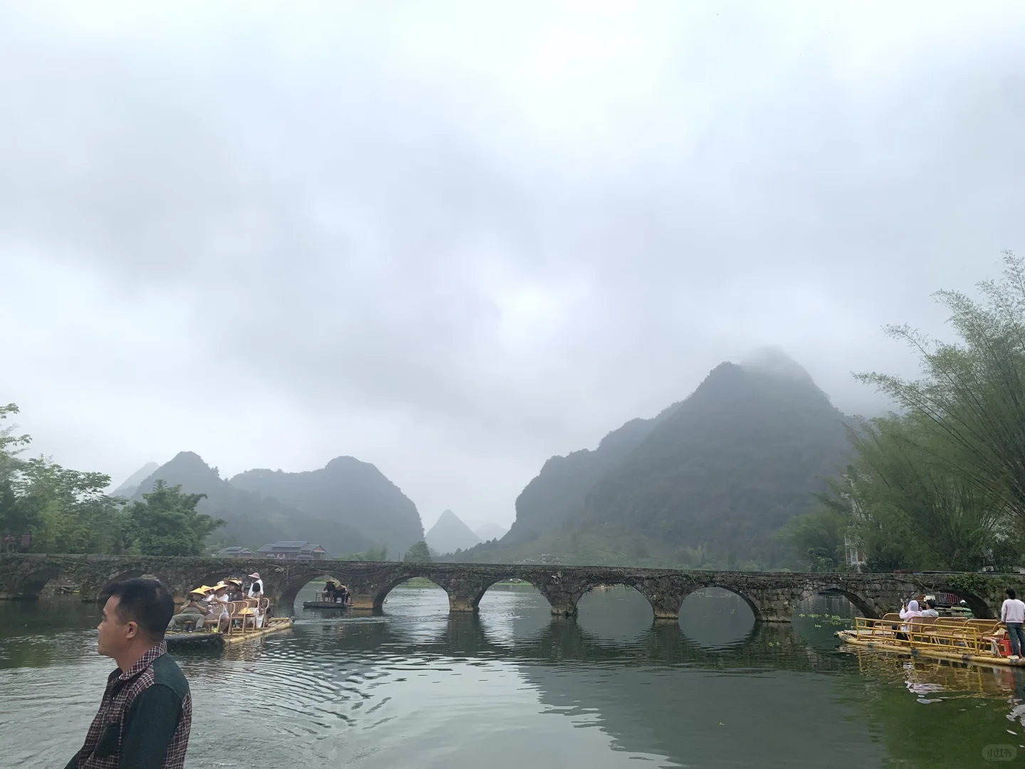 网上鹅泉那的风景照片都是骗人的！！！