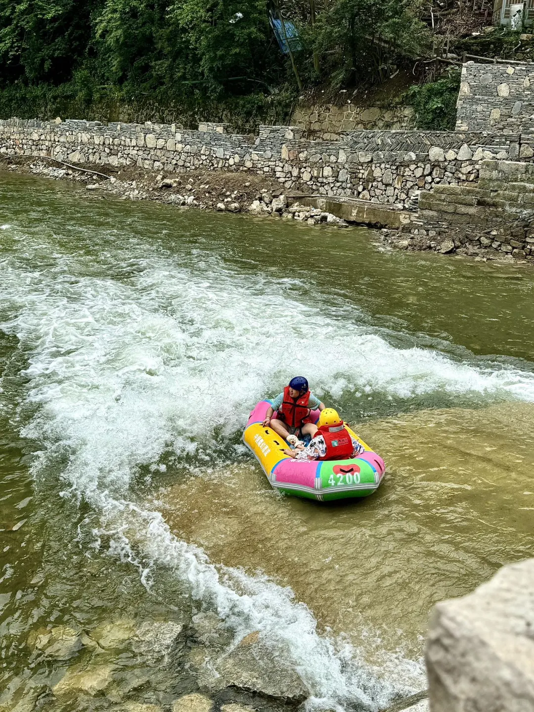 在这里和陌生人打水仗秒变社牛快乐局~