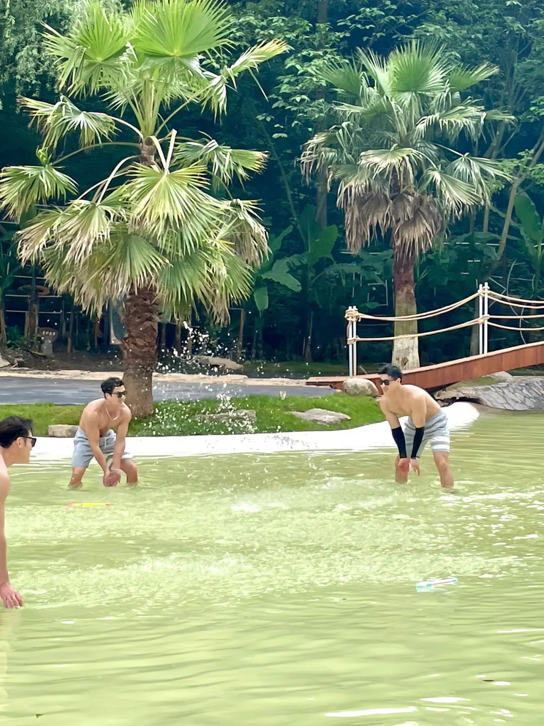 在这里和陌生人打水仗秒变社牛快乐局~