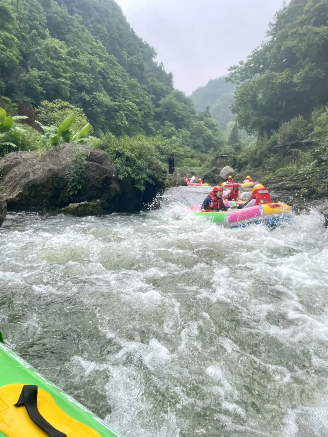 在这里和陌生人打水仗秒变社牛快乐局~