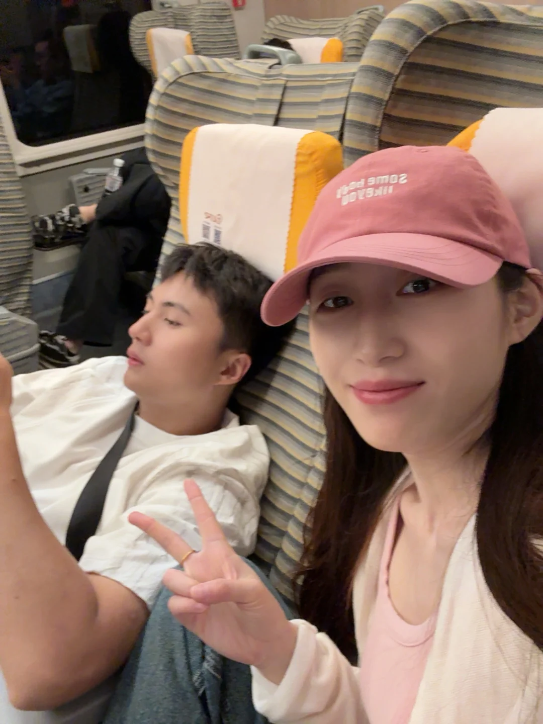 我也是出息了 当了一回警嫂混上了家属票