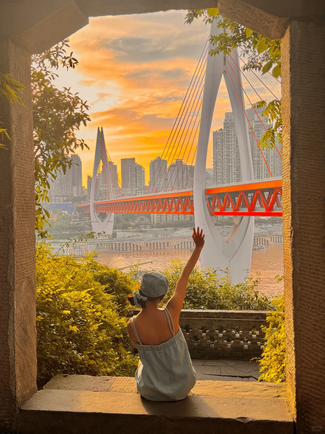 马上离开重庆了，哭着发出1️⃣8️⃣张live图😭