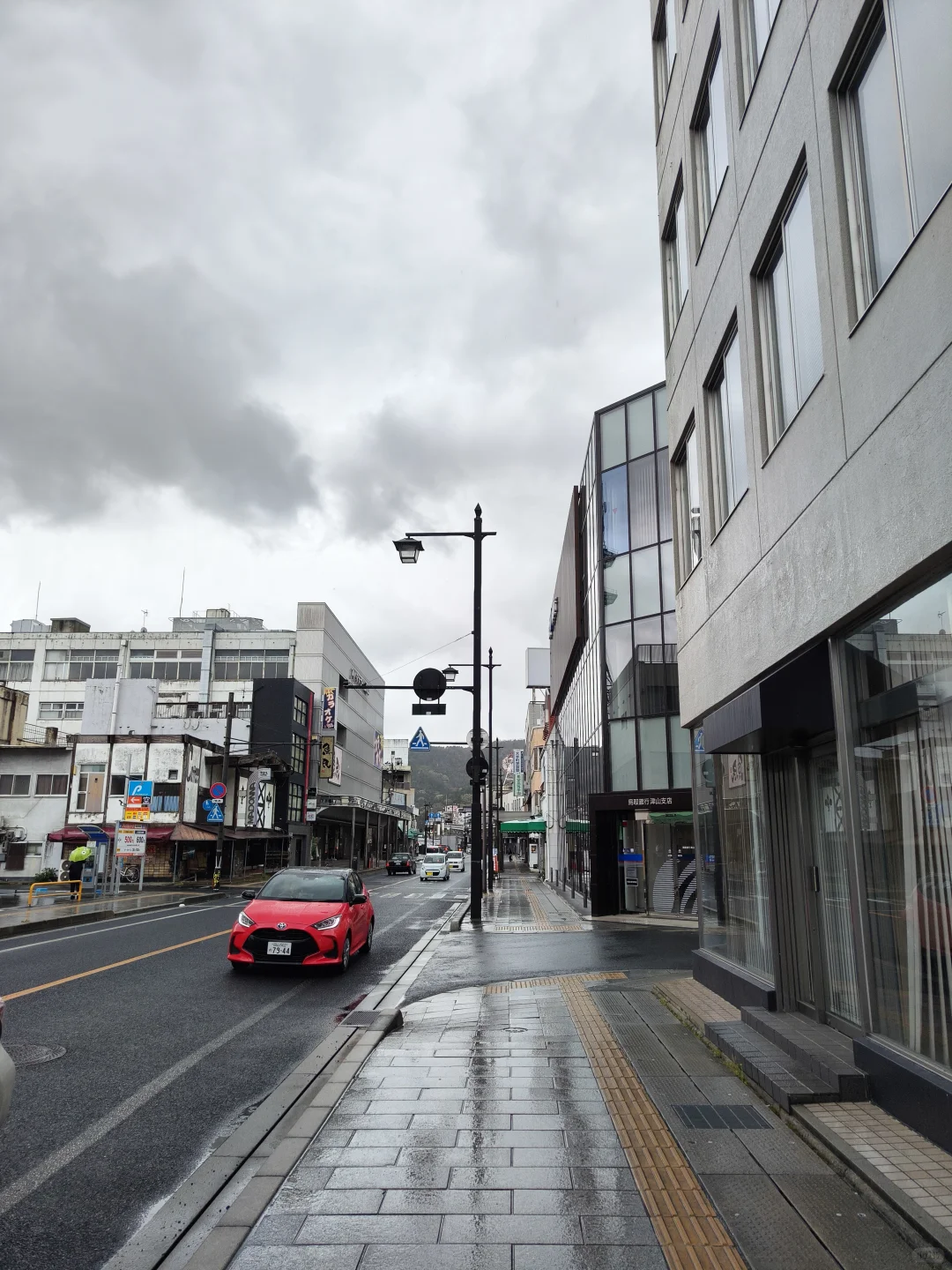 在日本乡下旅游有种探险的感觉,几乎没人