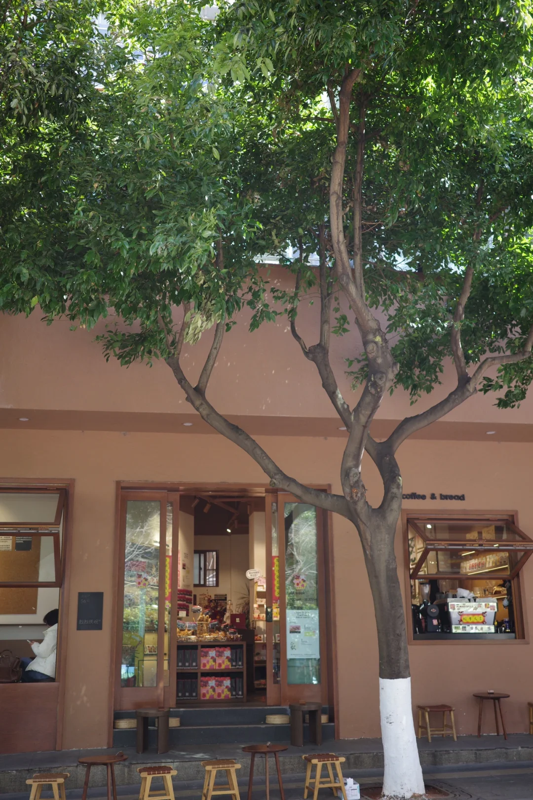 旅行干货:昆明旅游的本质是围绕三个湖