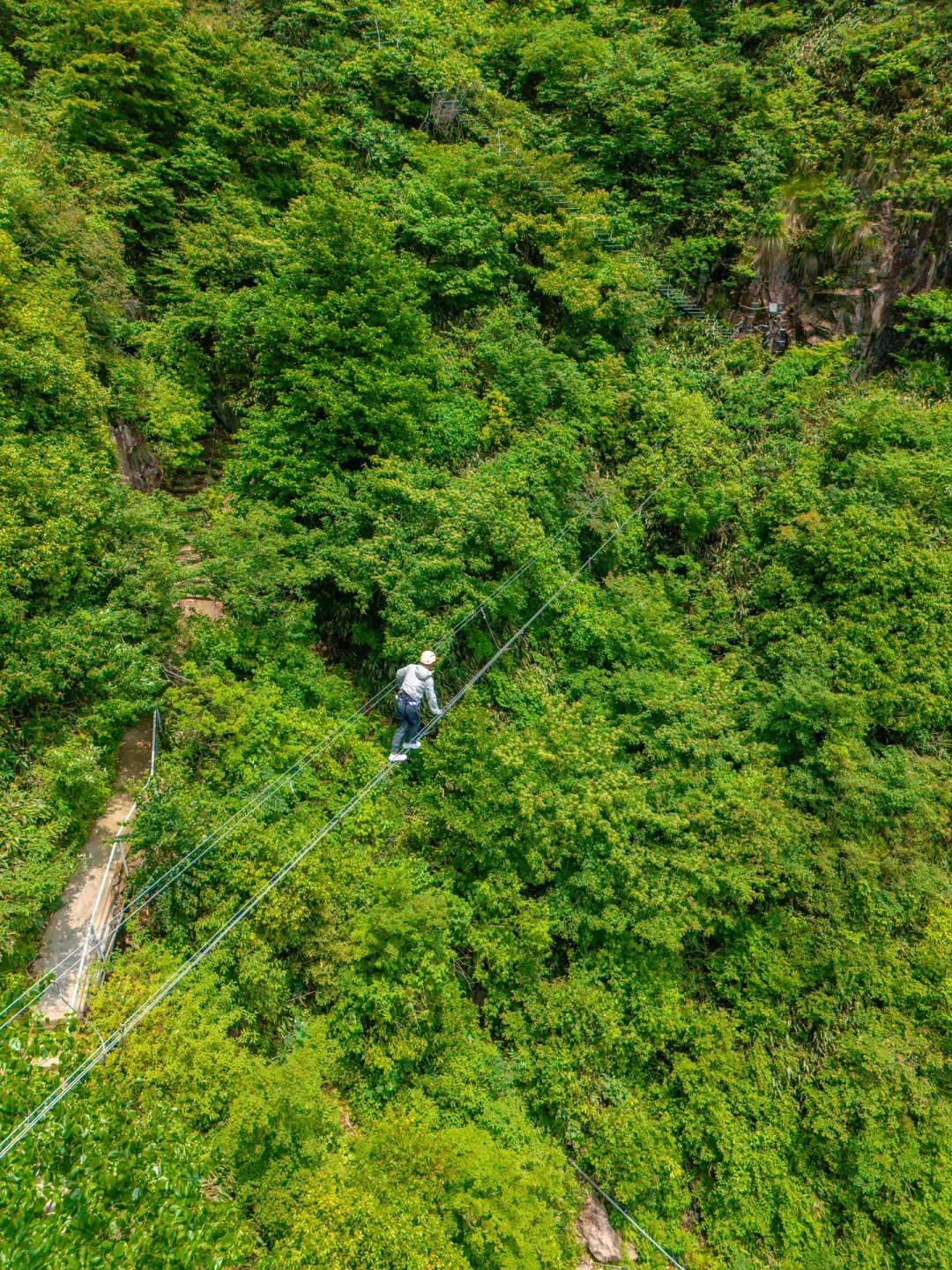 不输迪士尼，迄今为止最刺激户外乐园出现了