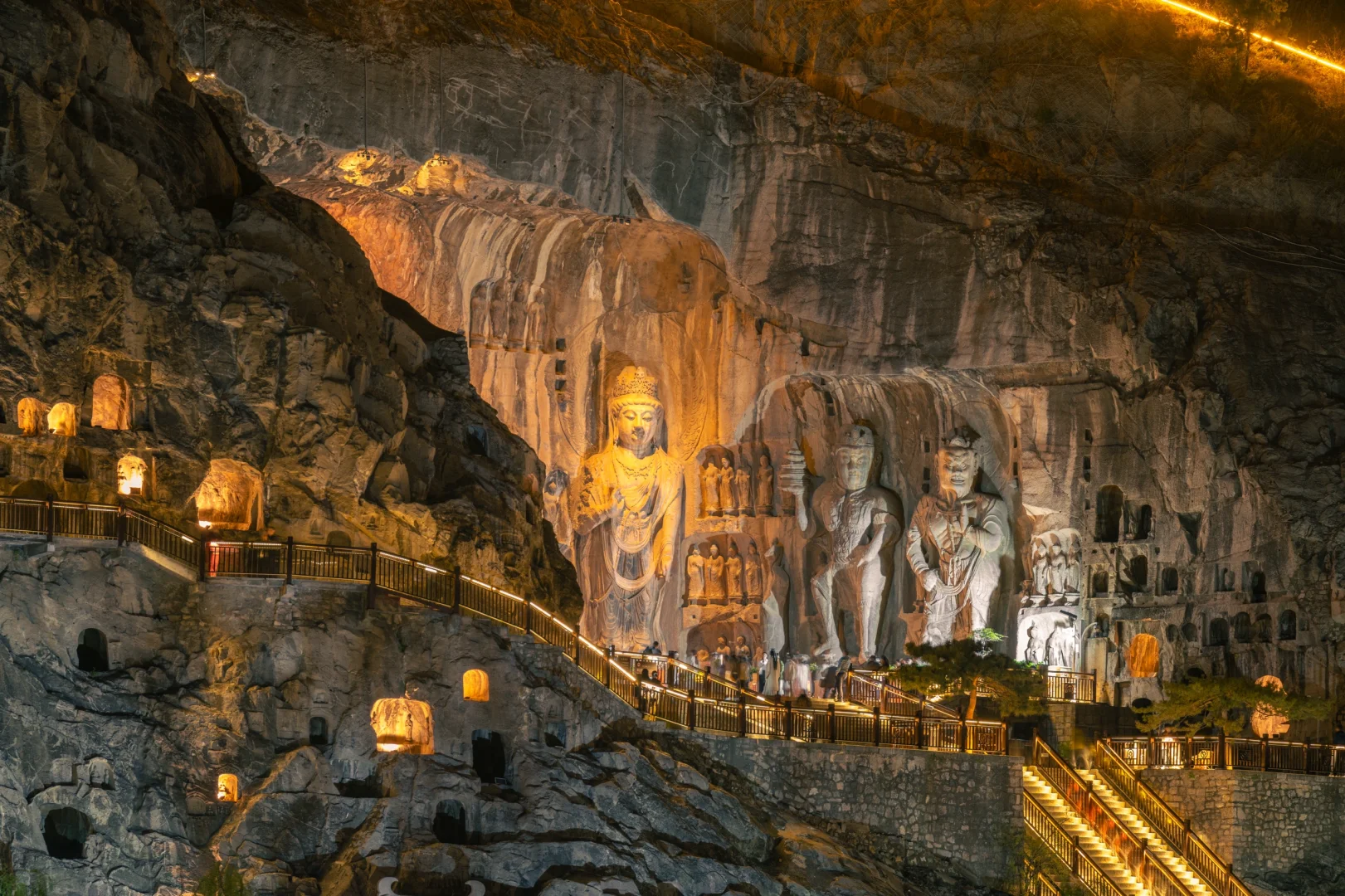 龙门石窟