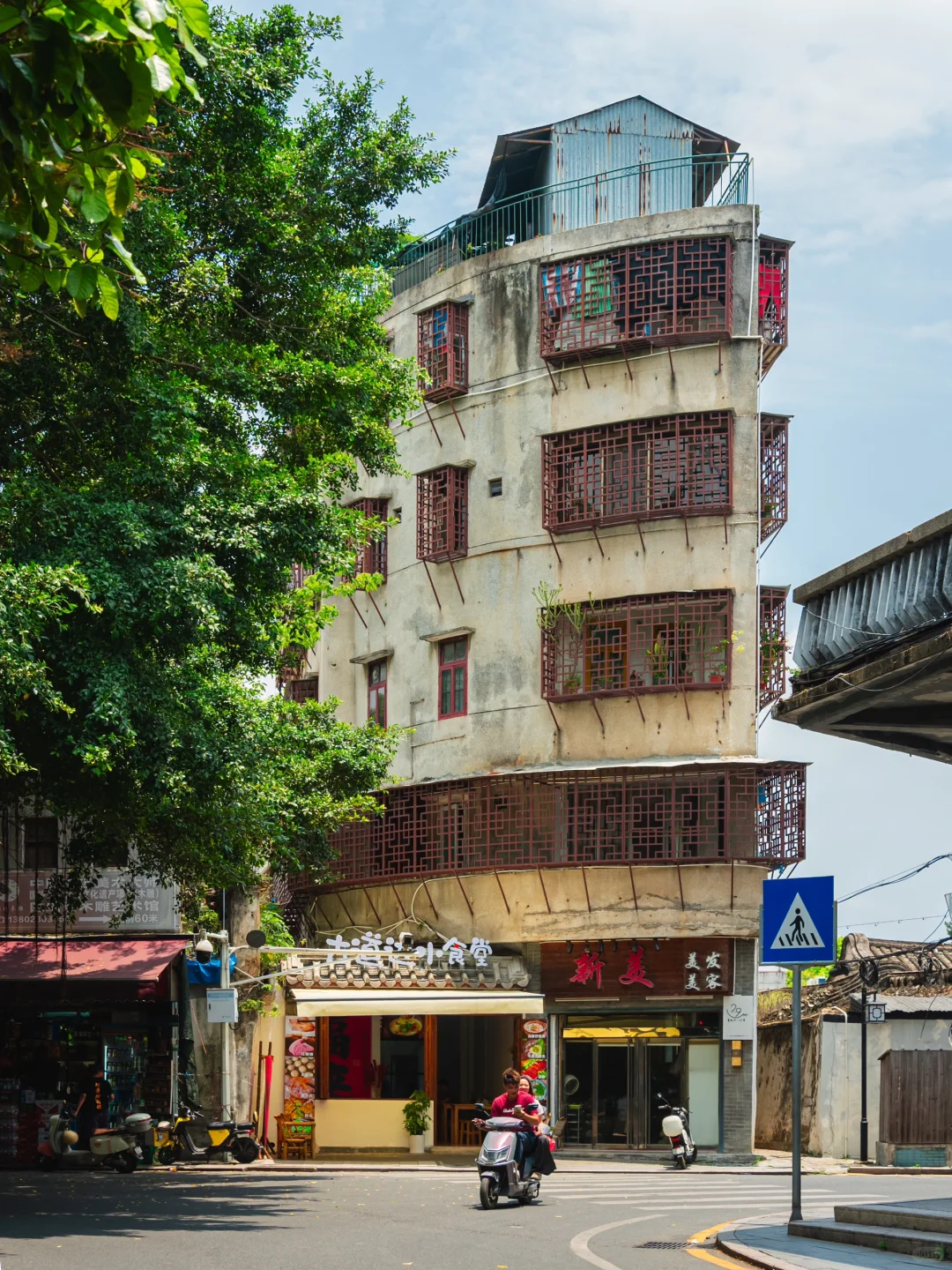 比起景点，我更喜欢潮汕的人文和街道📸