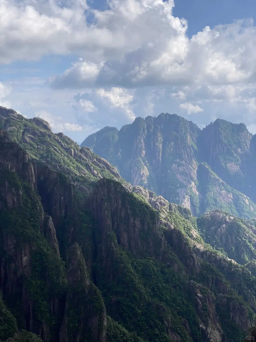 黄山之巅,邂逅云与峰的浪漫!