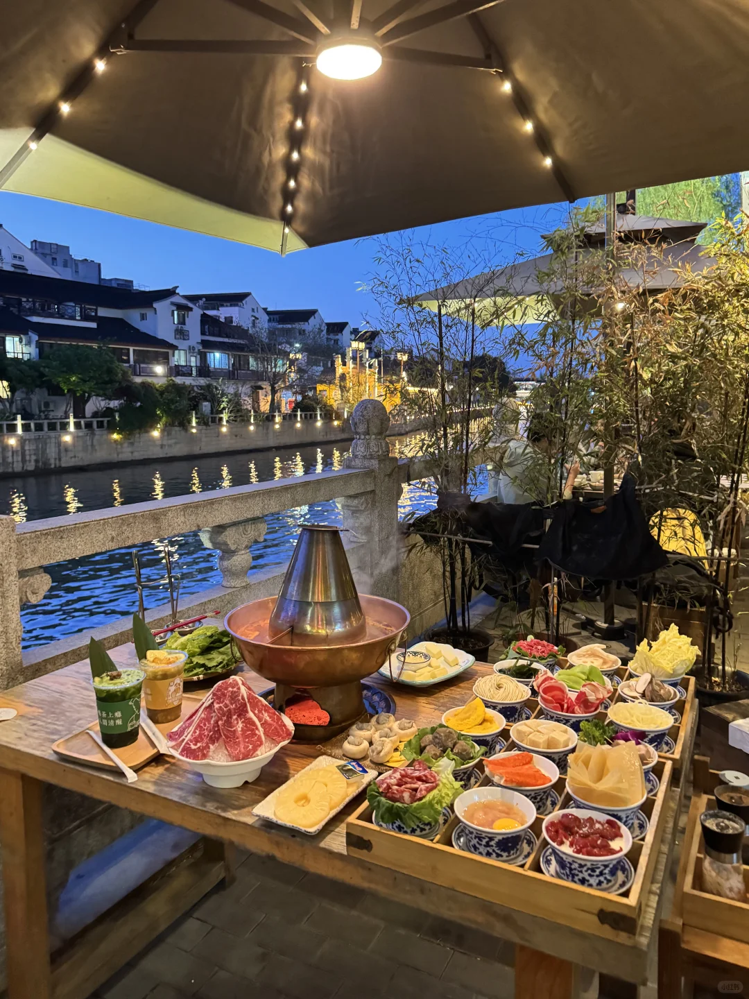 今年五一总要来趟山塘街吧！！真的好浪漫……