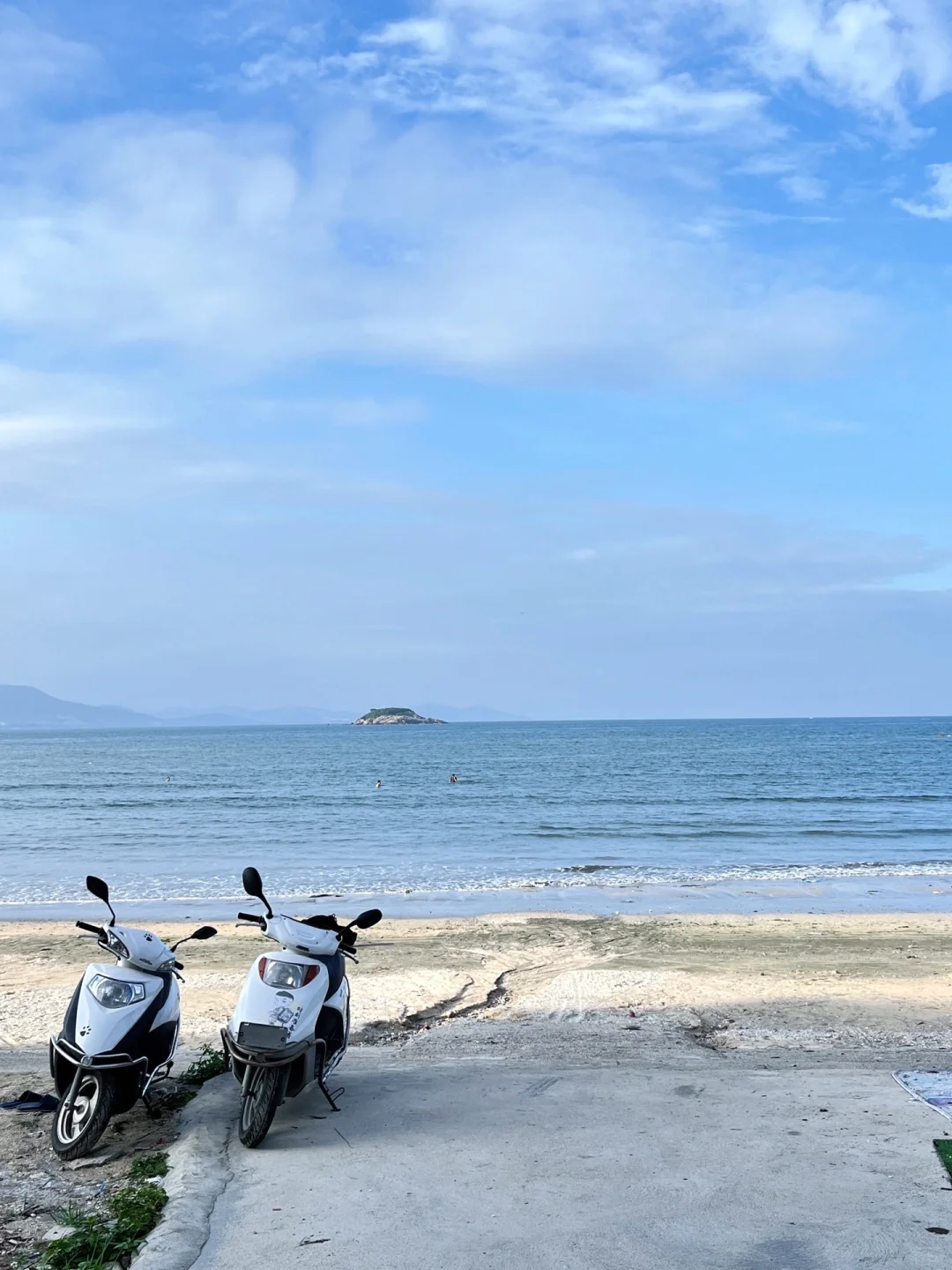 📍惠州双月湾，童话里的蓝白小镇🌊