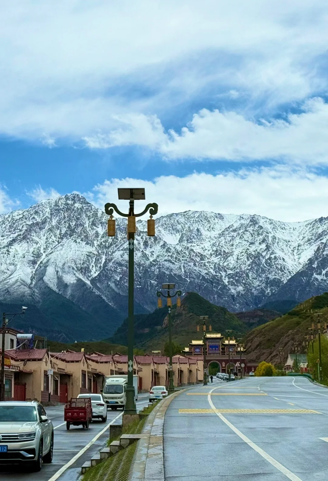 张掖最美景区马蹄寺：景好，人坏。