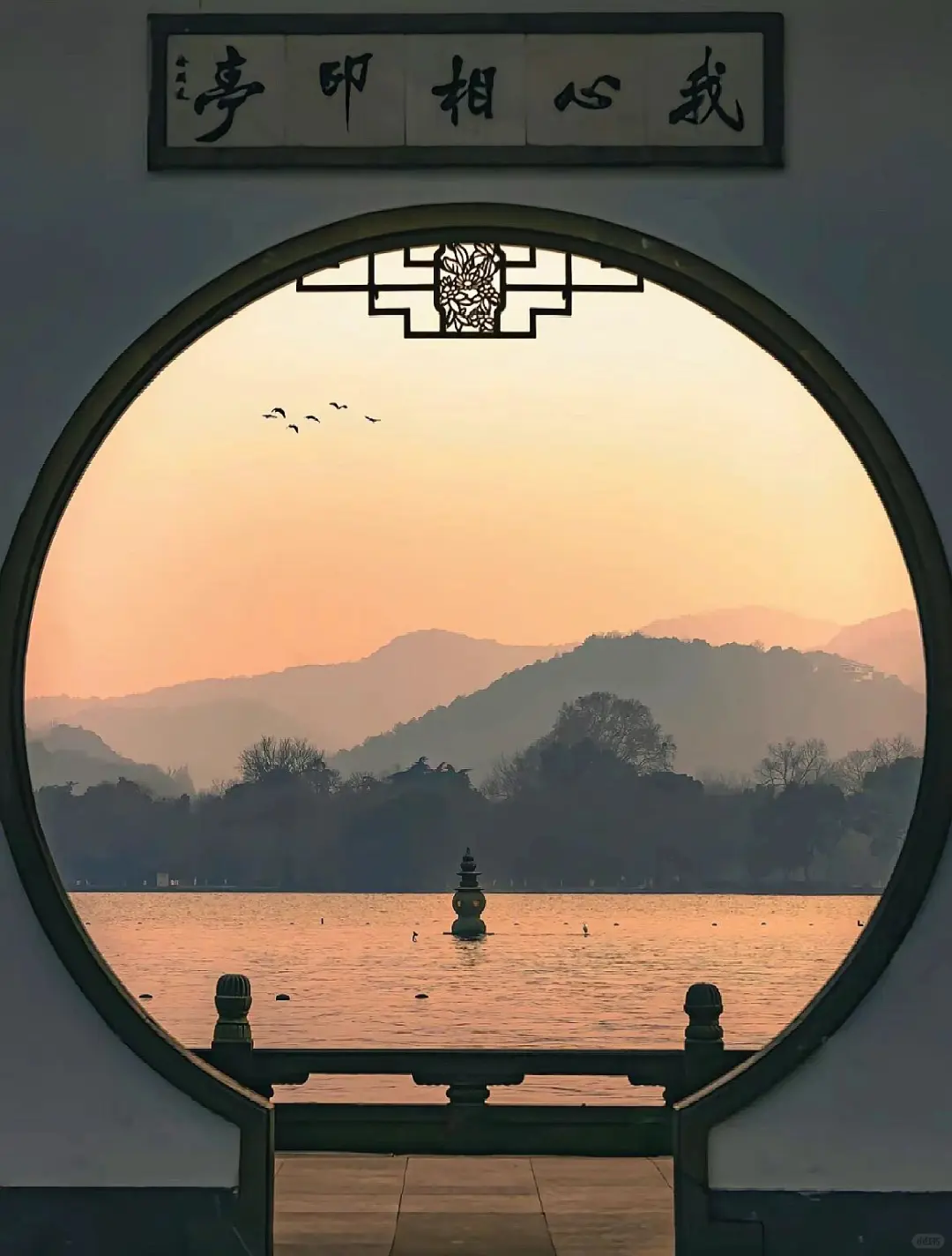 杭州行，总要吹一吹西湖那温柔的晚风吧～