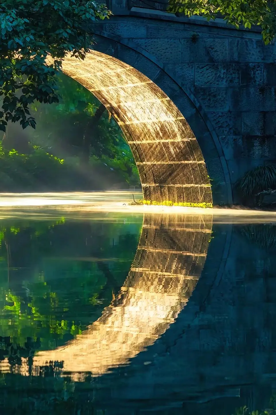 杭州行，总要吹一吹西湖那温柔的晚风吧～