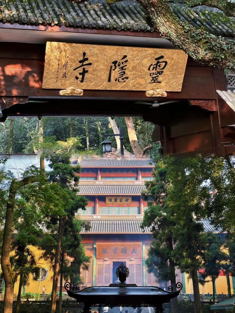 杭州行，总要吹一吹西湖那温柔的晚风吧～