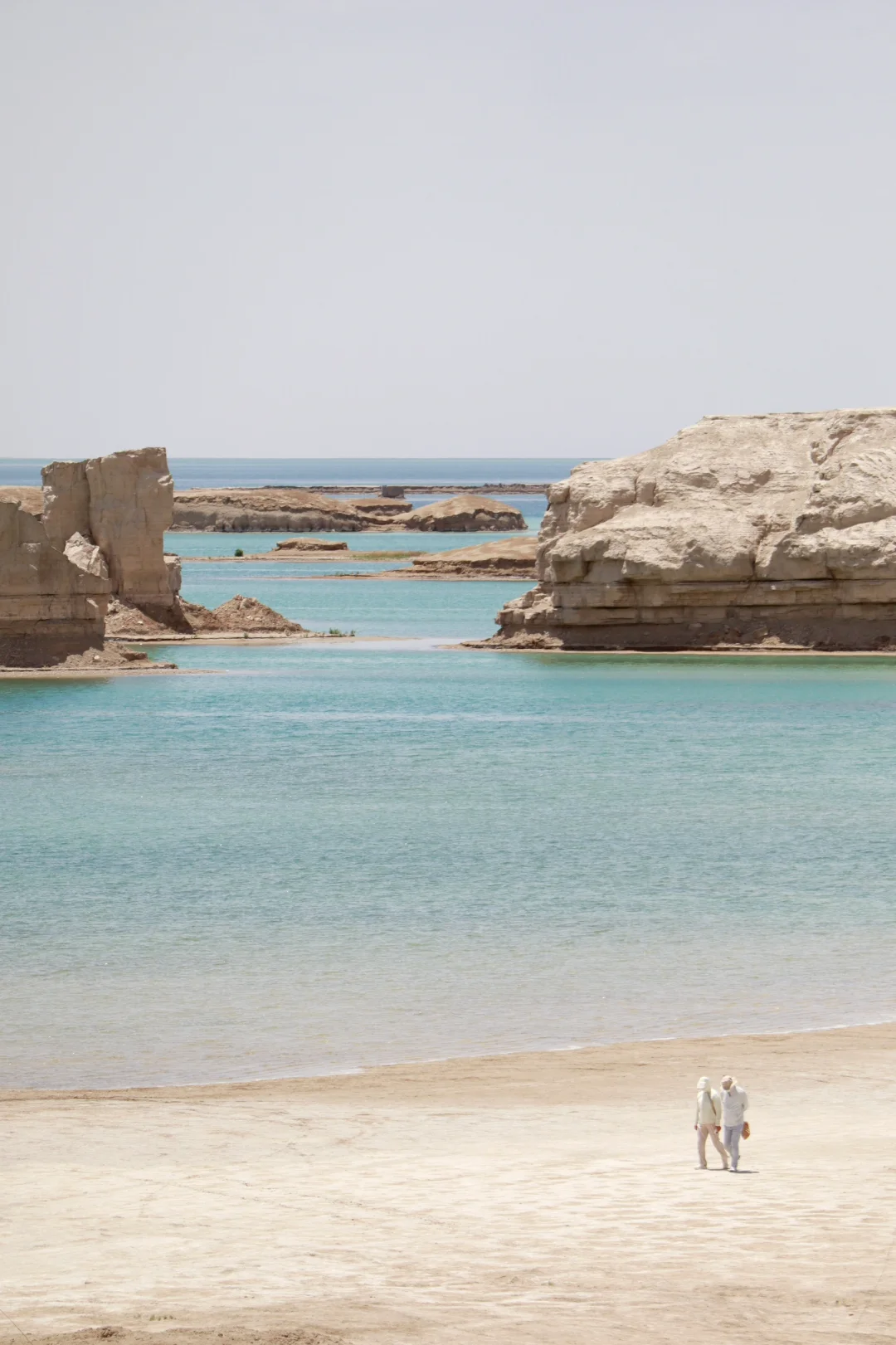 迷茫的年轻人确实把旅行捧得太高了