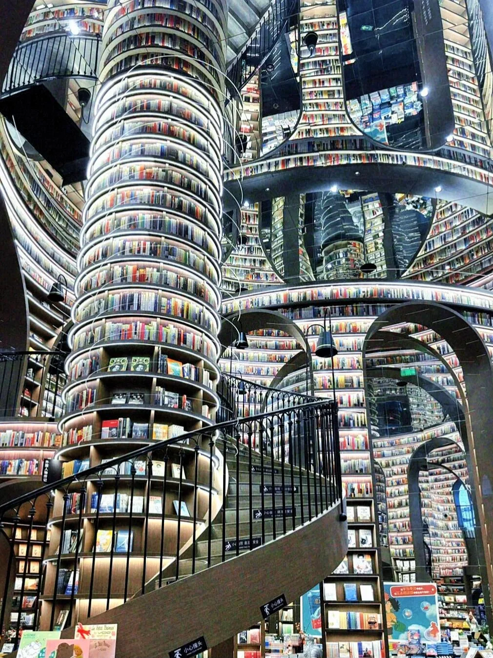 成都不只有大熊猫❗还有霍格沃茨魔法城堡‼