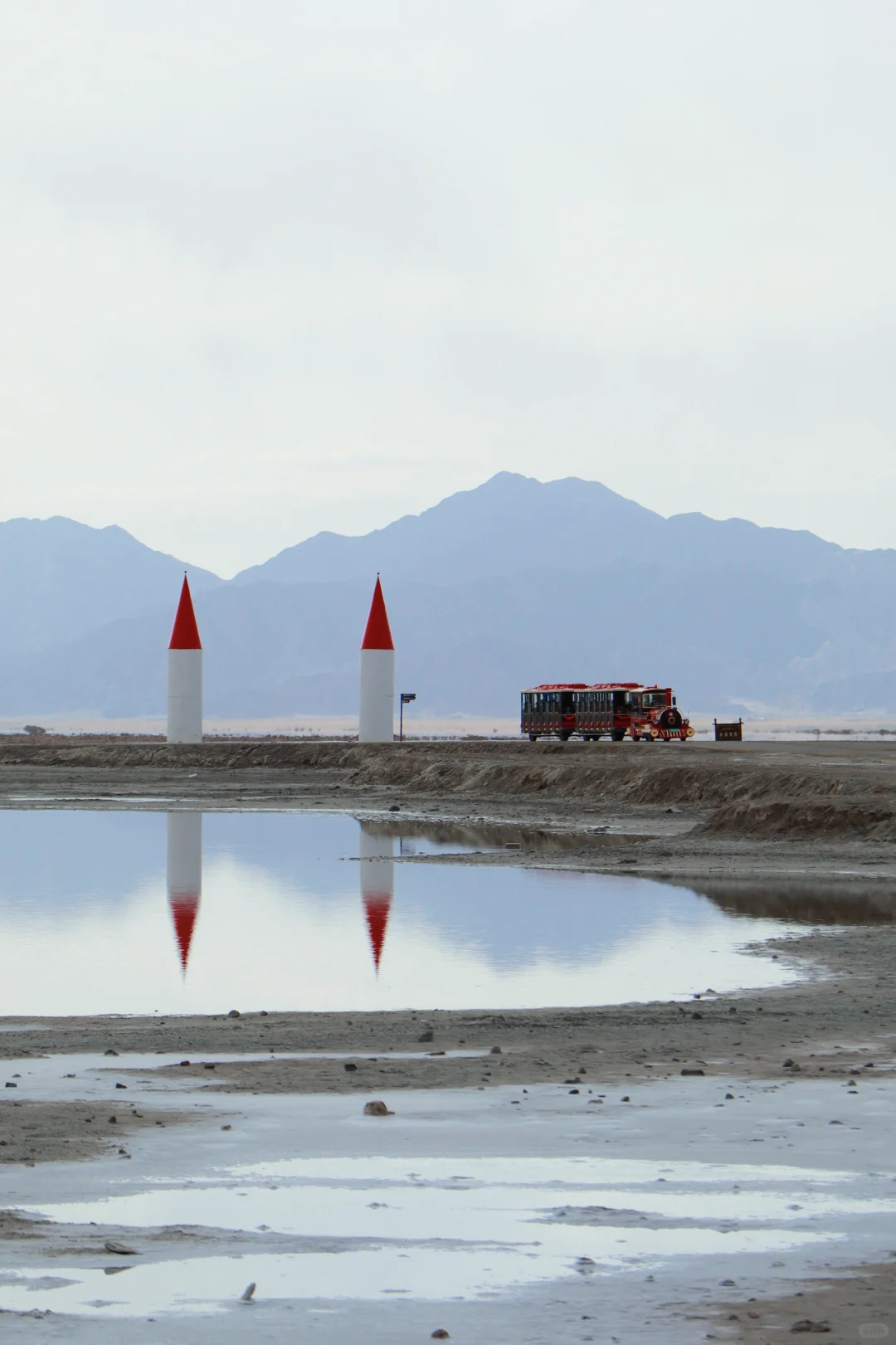 迷茫的年轻人确实把旅行捧得太高了