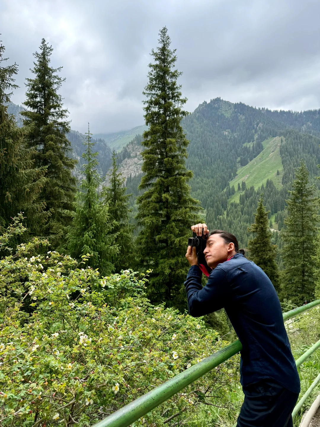 乌鲁木齐周边竟隐藏着这么美的瀑布，不堵车！