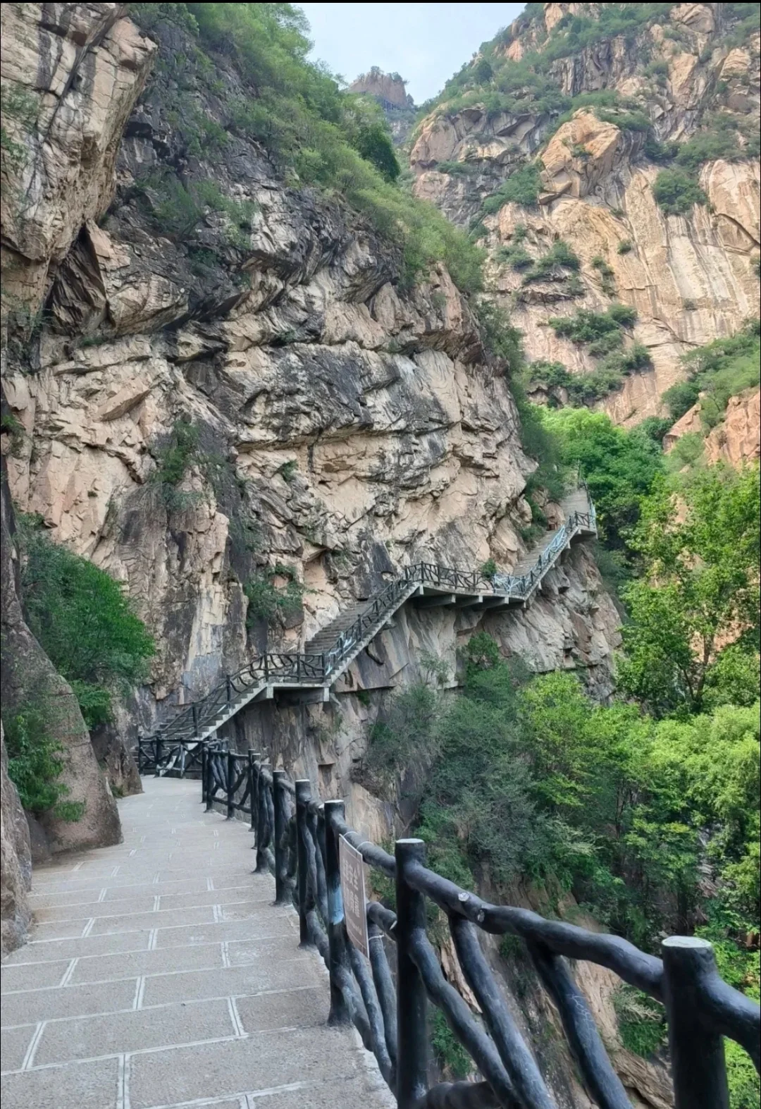 沉浸感受保定野三坡五大景区及五大漂流乐园