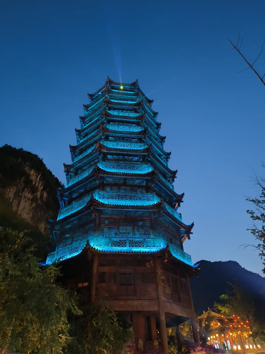 兴义——峰林布依景区夜晚简直太美🌃