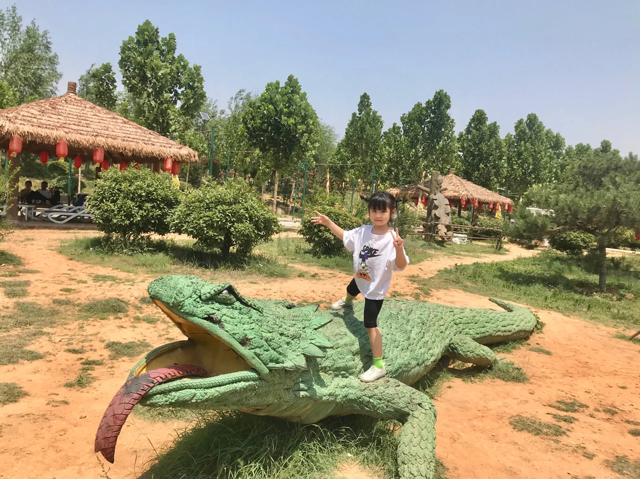 OOTD｜打卡邯郸朱山石刻文化园。