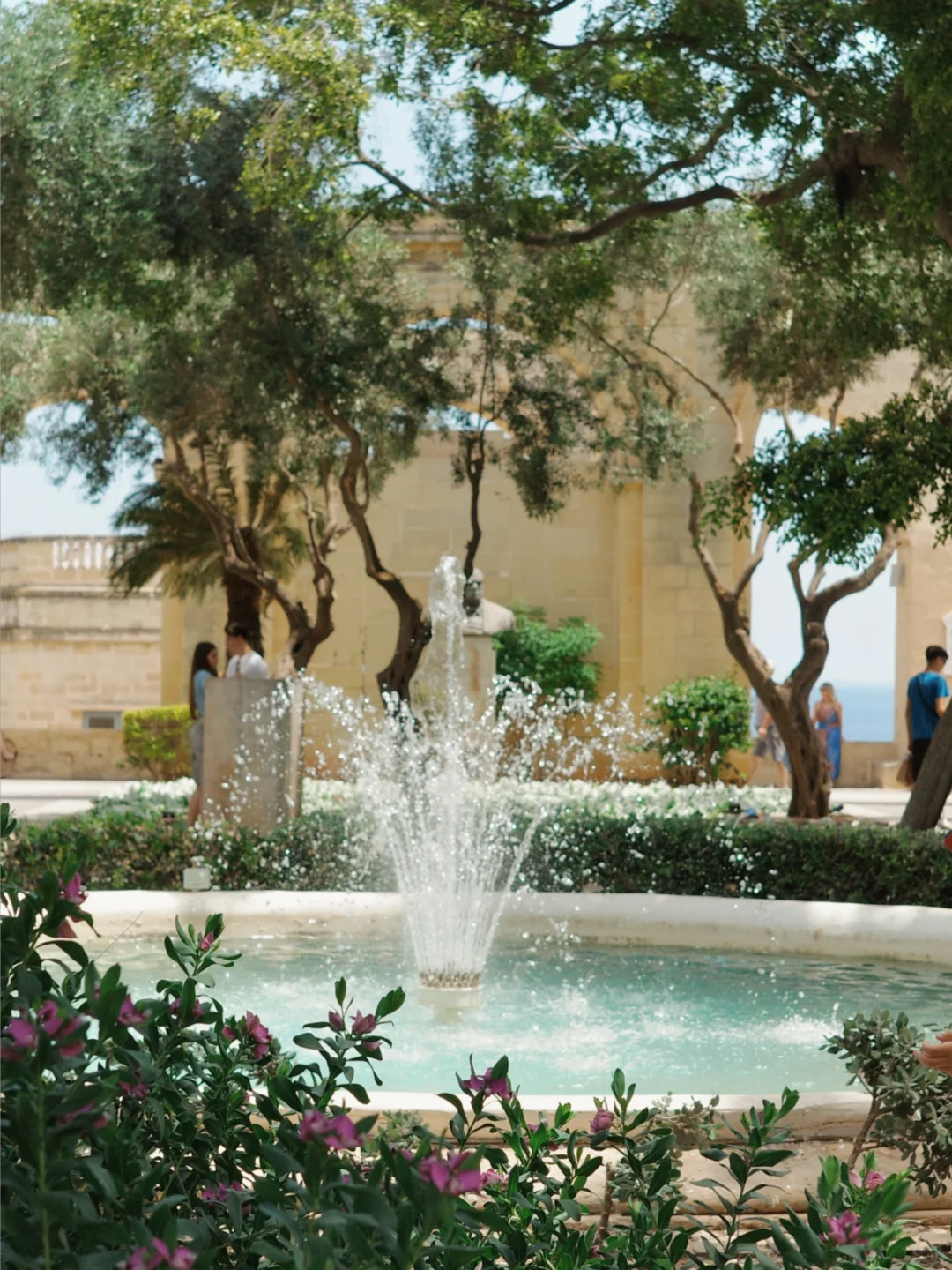 马耳他，一个安全的欧洲国家，待到不想走了