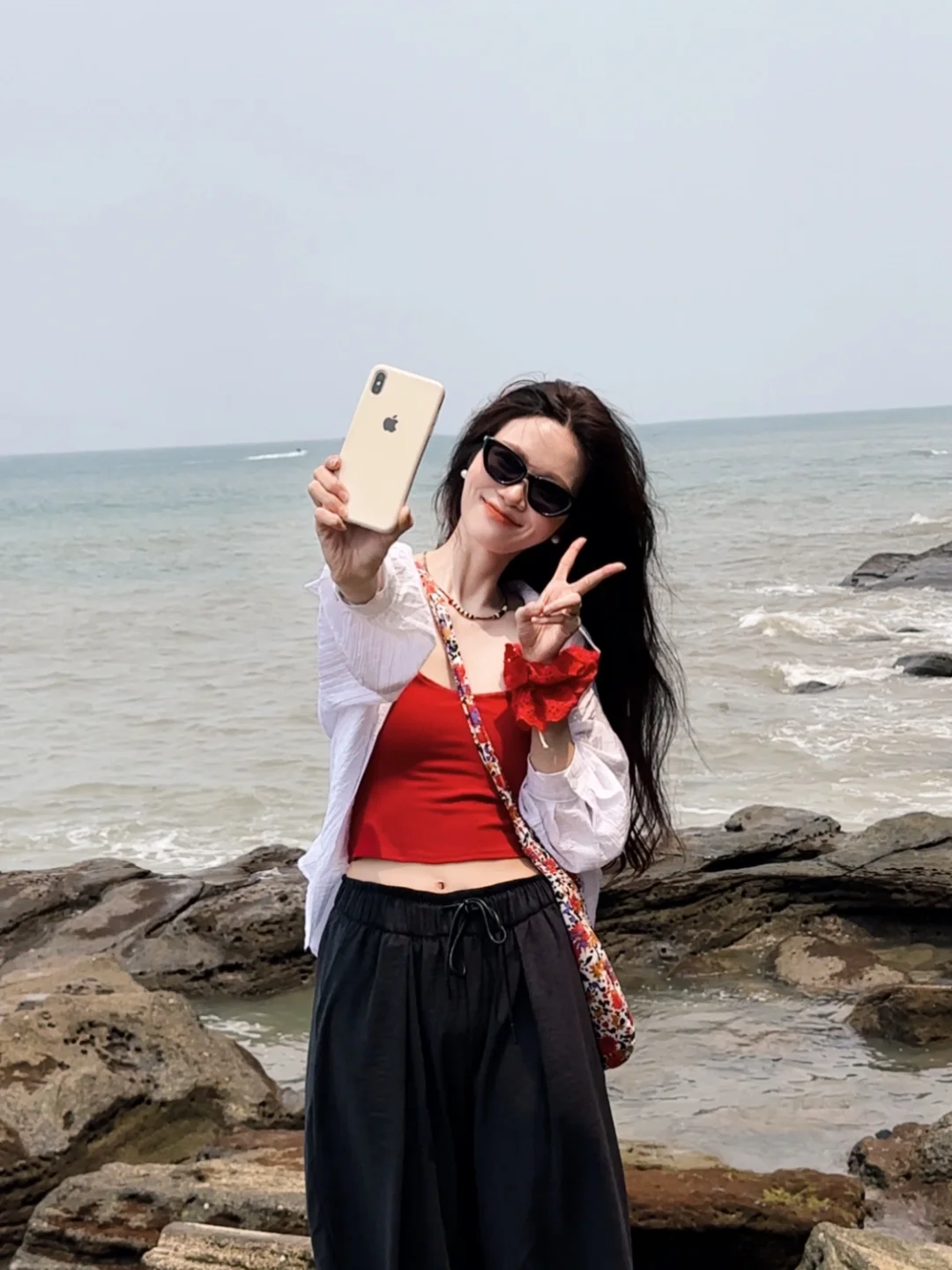 是你们在蹲的📍涠洲岛穿搭嘛？这也太显白了