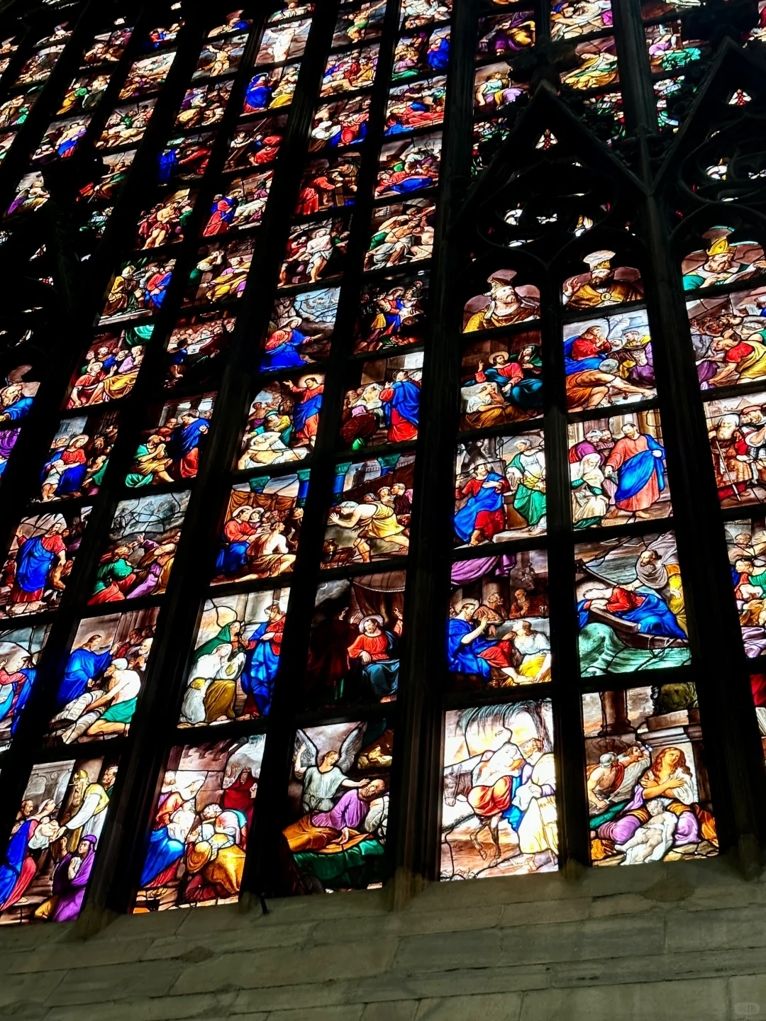 “人类是怎么创作出这样一件伟大作品的呀🥹”