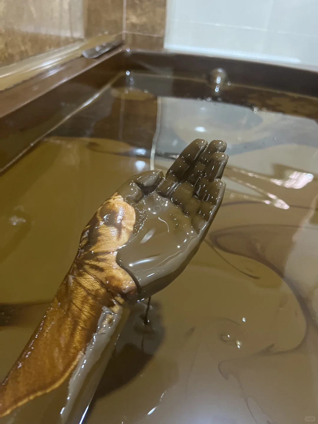 全球独一无二的阿塞拜疆石油浴，我泡上啦