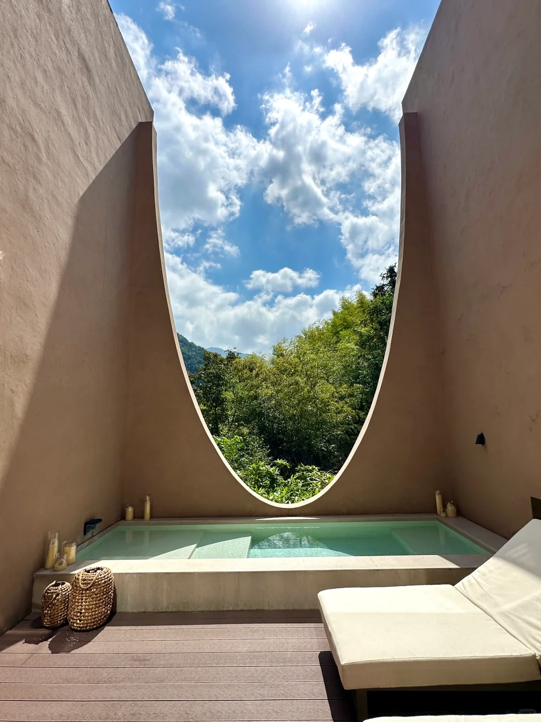 有点小钱有点品味的年度staycation🥥🏖️